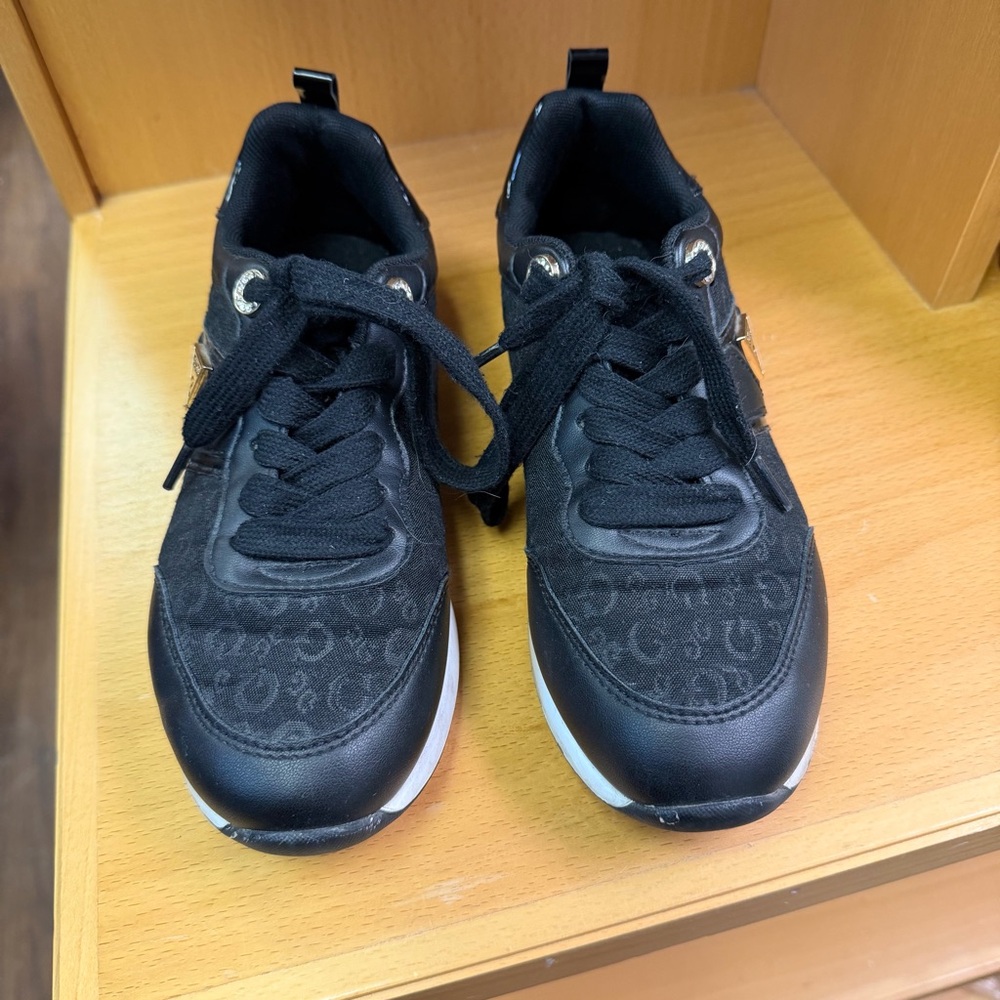 Guess Black Women's Logo-Pattern Sneakers with Gold Accents